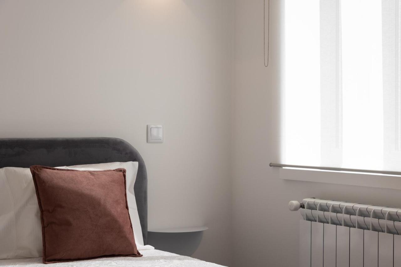 Dona Emilia Guest House & Studio Apartment Building 비아나도카스텔로 외부 사진