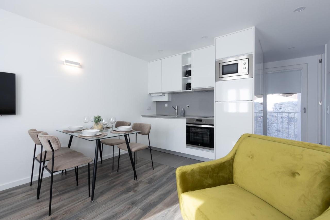 Dona Emilia Guest House & Studio Apartment Building 비아나도카스텔로 외부 사진