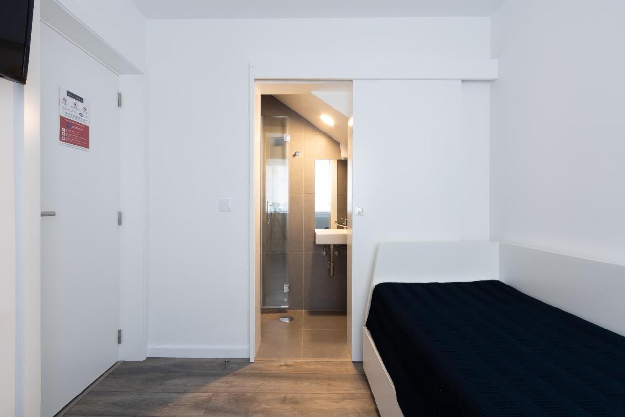 Dona Emilia Guest House & Studio Apartment Building 비아나도카스텔로 외부 사진
