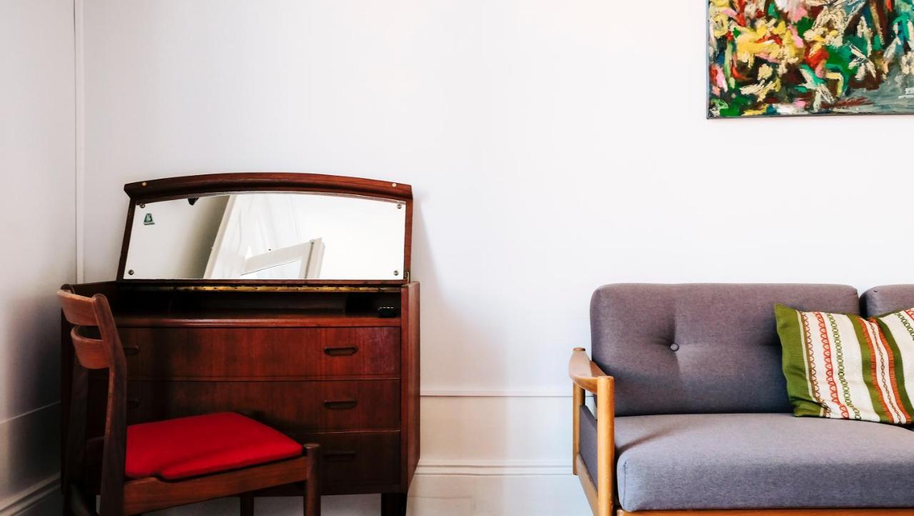Dona Emilia Guest House & Studio Apartment Building 비아나도카스텔로 외부 사진